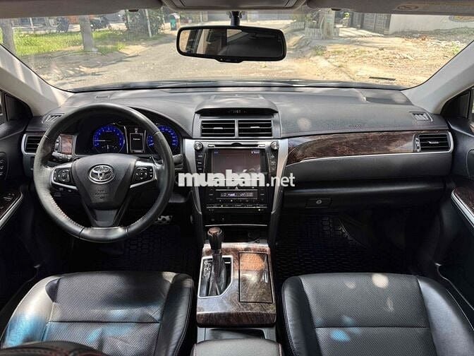 Toyota Camry 2.5Q 2017 xe giám đốc đi