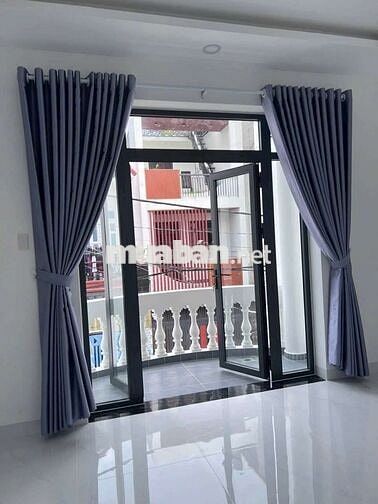 NHÀ MỚI XÂY ĐƯỜNG NGÔ CHÍ QUỐC NGAY CHỢ ĐẦU MỐI. 2PN 3WC Ở GĐ, LÀM VP
