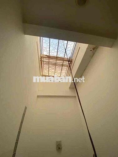 110M - 8Tỷ9 -  NHÀ CHỢ LẠC QUANG HIẾM -KHU BÀN CỜ KINH DOANH BUÔN BÁN