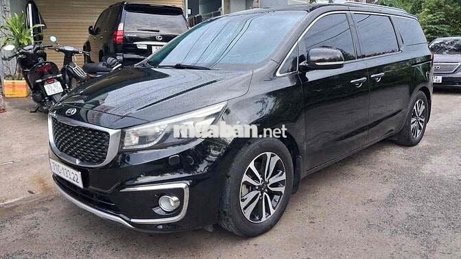 Kia Sedona 2015 máy xăng có giao lưu xe khác