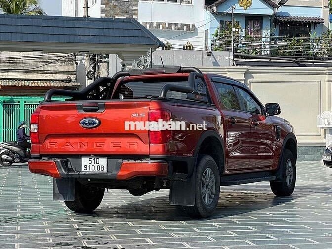 Ford Ranger XLS AT 2022 12000 km Đỏ