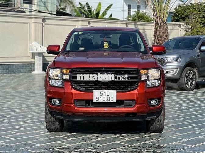 Ford Ranger XLS AT 2022 12000 km Đỏ