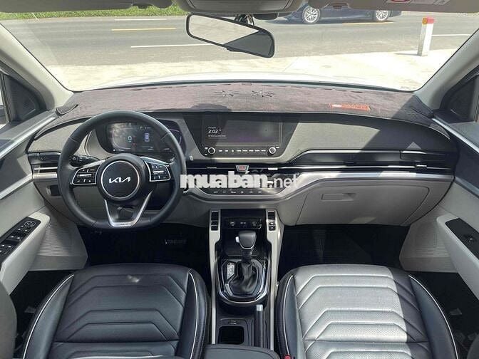 KIA CARENS 1.5G LUXURY 2024 25.000km lướt