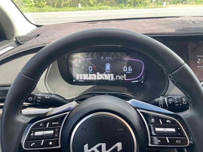KIA CARENS 1.5G LUXURY 2024 25.000km lướt