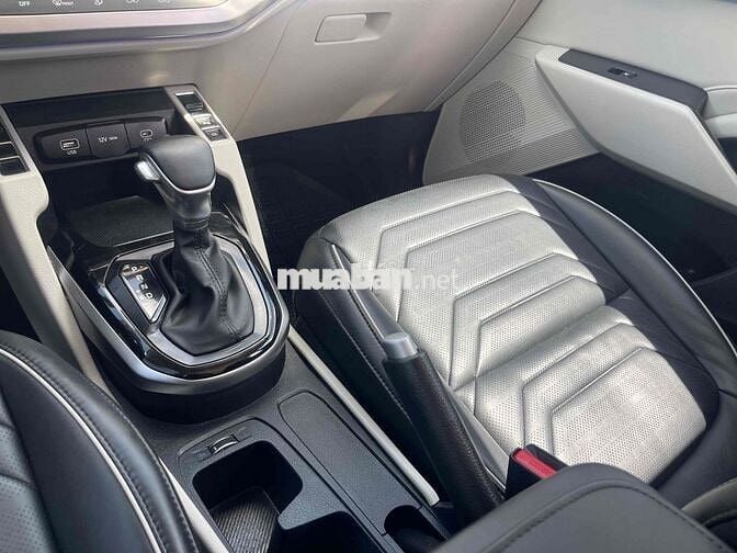KIA CARENS 1.5G LUXURY 2024 25.000km lướt