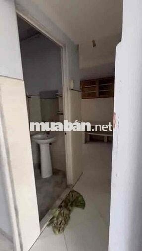 Nguyên căn Chung cư  Hùng Vương cũ 3 Pn Mạc Thiên Tích Q5