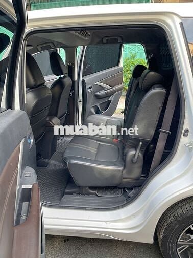 Mitsubishi Xpander Premium 2023 Trắng 6 vạn
