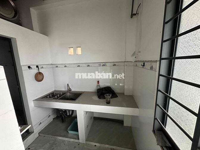 Căn hộ mới xây, sạch sẽ thoáng mát, phù hợp cho hộ gia đình nhỏ 3 ng