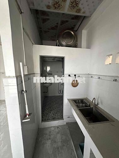 Căn hộ mới xây, sạch sẽ thoáng mát, phù hợp cho hộ gia đình nhỏ 3 ng