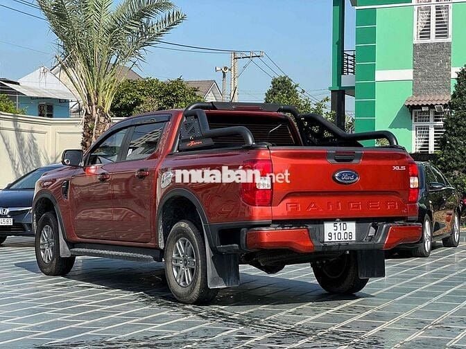 Ford Ranger XLS AT 2022 12000 km Đỏ