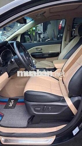 Kia Sedona 2015 máy xăng có giao lưu xe khác
