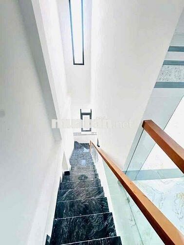 bán nhà chính chủ ngay trung tâm shr 5m x 14m