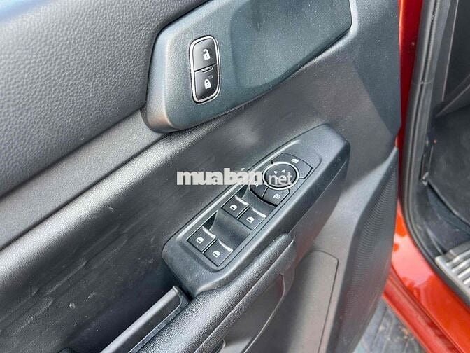 Ford Ranger XLS AT 2022 12000 km Đỏ