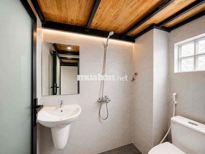 Phòng có gác cho thuê nằm ngay Đại học Sài Gòn - ĐHSP Q5