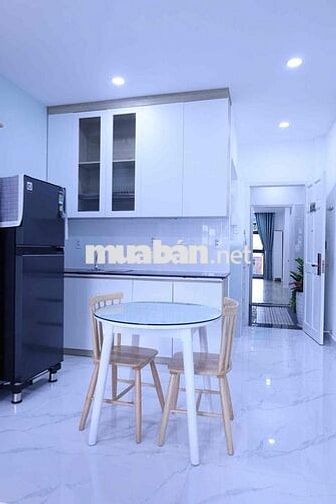 CĂN HỘ DỊCH VỤ CAO CẤP-TRUNG TÂM QUẬN 5- XÁCH VALI ĐÊN LÀ Ở