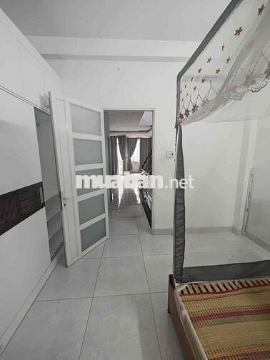 Cho thuê nhà nguyên căn 2PN, 1 trệt 2 lầu, khu dân cư an ninh