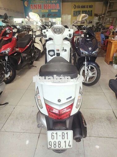 Yamaha Grande Trắng