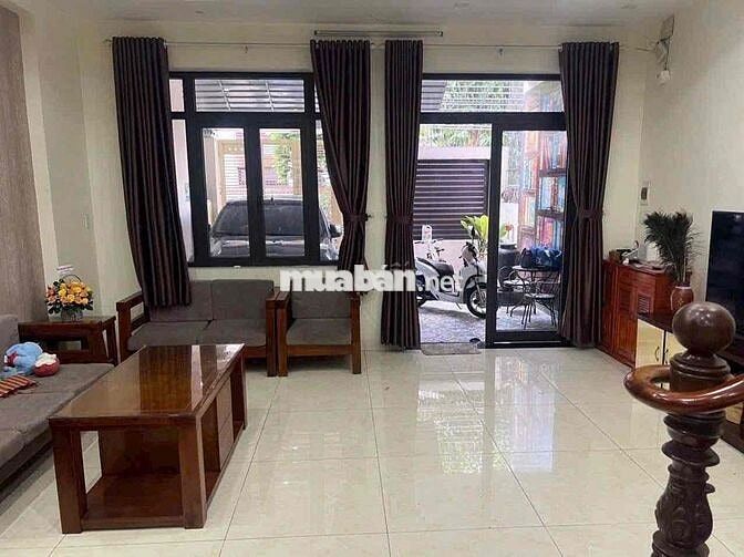 Cho thuê nhà Fun nội thất ngay KDC Phú Hoà