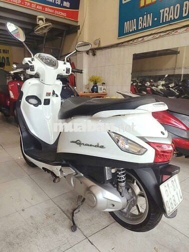 Yamaha Grande Trắng
