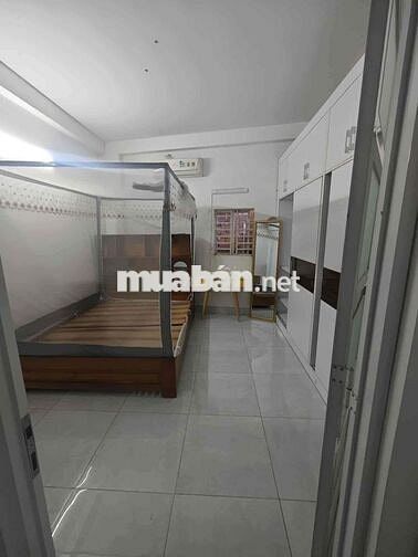 Cho thuê nhà nguyên căn 2PN, 1 trệt 2 lầu, khu dân cư an ninh