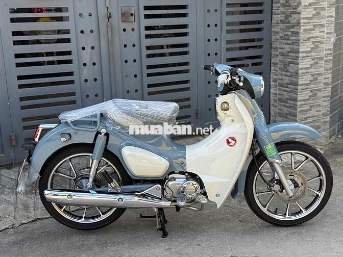 Honda Super Cub 125 2025 Xám trắng—Mới 99.9%
