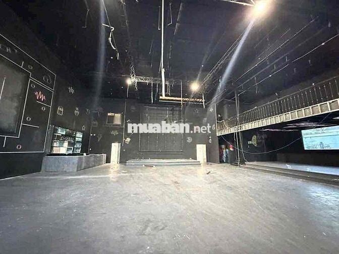 CHO THUÊ MB GÓC ~1000M2 GẦN NGÃ 6 CHÙA BÀ, THỦ DẦU