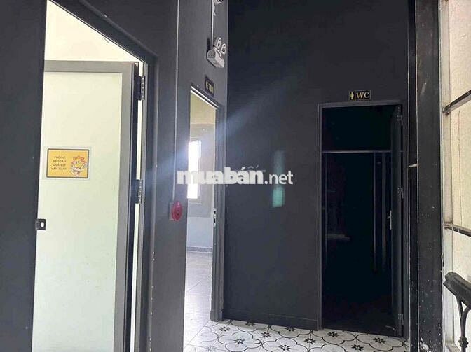 CHO THUÊ MB GÓC ~1000M2 GẦN NGÃ 6 CHÙA BÀ, THỦ DẦU