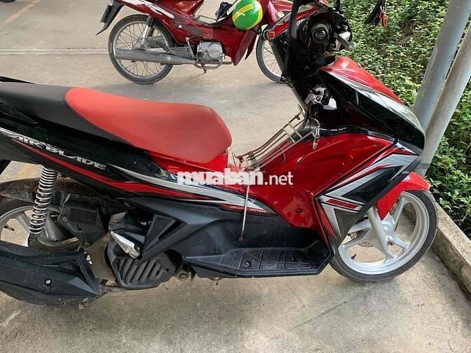 Honda Air Blade 2014 Đỏ đen 28000 Km