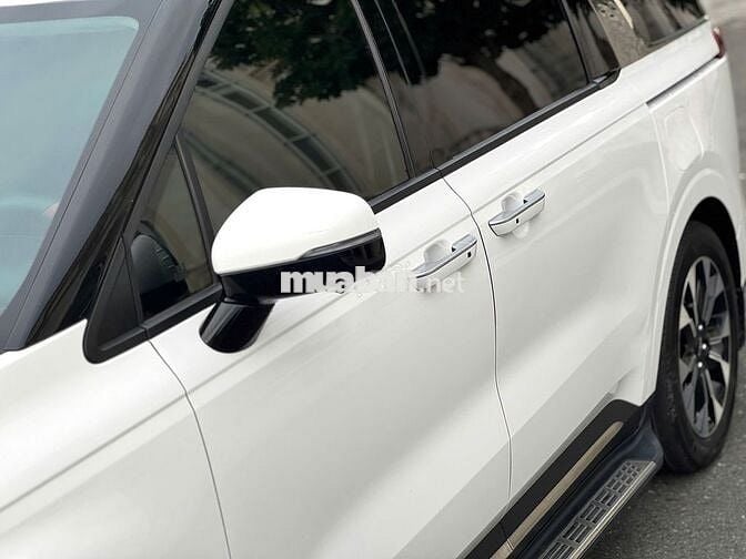 Kia Carnival Signature 2022 Trắng