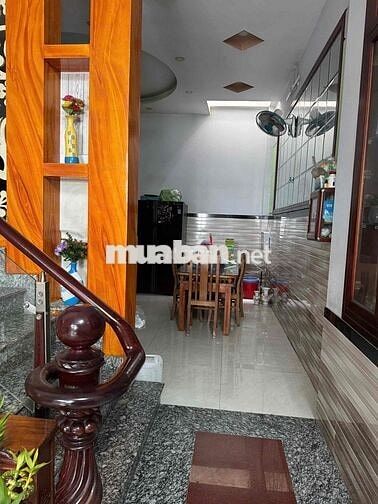 Nhà 1 Trệt 2 Lầu Đẹp 5x16m, Shr MT Nhựa 7m Trong KDC Đại Hải Bà Điểm