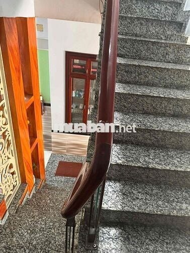 Nhà 1 Trệt 2 Lầu Đẹp 5x16m, Shr MT Nhựa 7m Trong KDC Đại Hải Bà Điểm