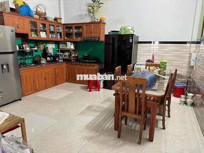 Nhà 1 Trệt 2 Lầu Đẹp 5x16m, Shr MT Nhựa 7m Trong KDC Đại Hải Bà Điểm
