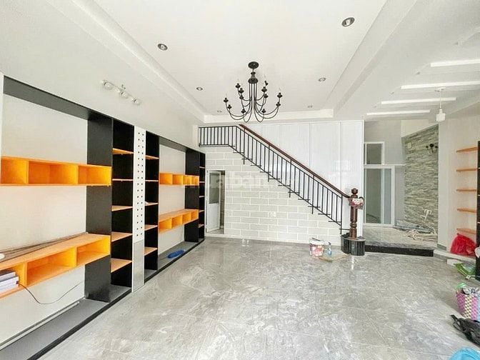 CHO THUÊ BIỆT THỰ MẶT TIỀN Q.7 - CHỈ 50 TR/THÁNG