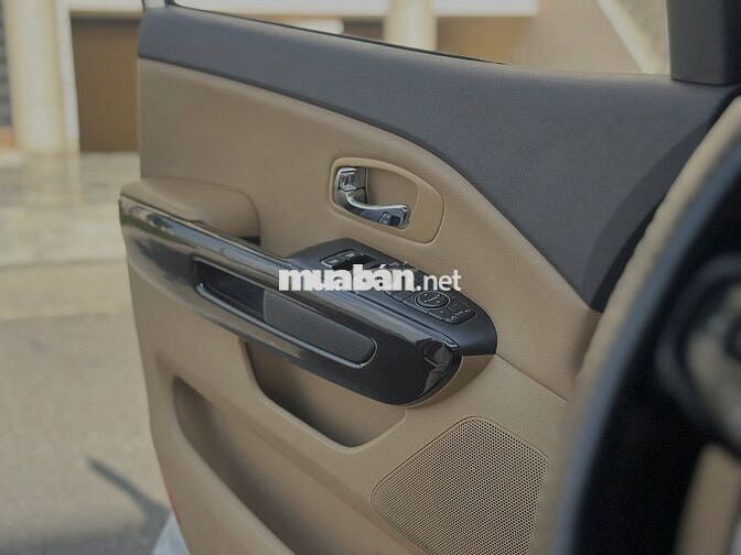 Kia Sedona Dầu Tiêu Chuẩn 2021 7 chỗ Trắng
