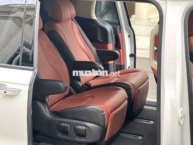 Kia Carnival Signature 2022 Trắng