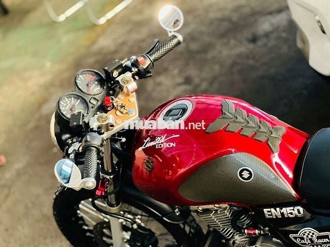 Xe máy độ Cafe Racer Suzuki EN150 Đỏ