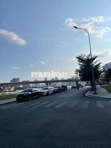 👉 Căn hộ Nguyễn Hữu Cảnh Bình Thạnh - View Bitexco - SHR - 3.7 tỷ