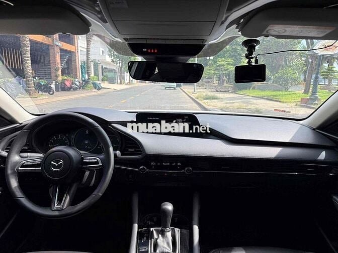 Mazda Mazda 3 Luxury 1.5L 2023 Trắng 24.500 Km