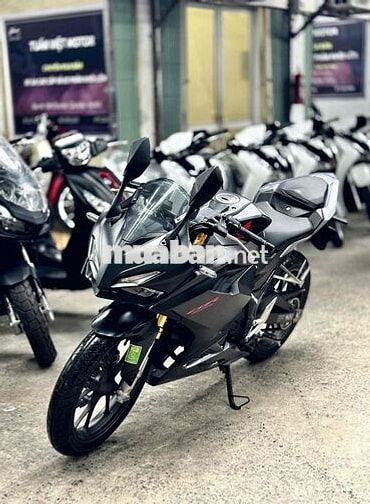 Honda CBR 150R Mới