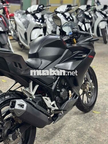 Honda CBR 150R Mới