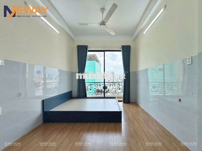 Căn hộ Studio 30m2, Ban công thoáng | Lạc Long Quân, Full nội thất