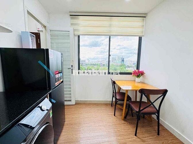 1PN TÁCH BẾP BAN CÔNG NGAY TRUNG TÂM QUẬN BA CHỈ 7TR