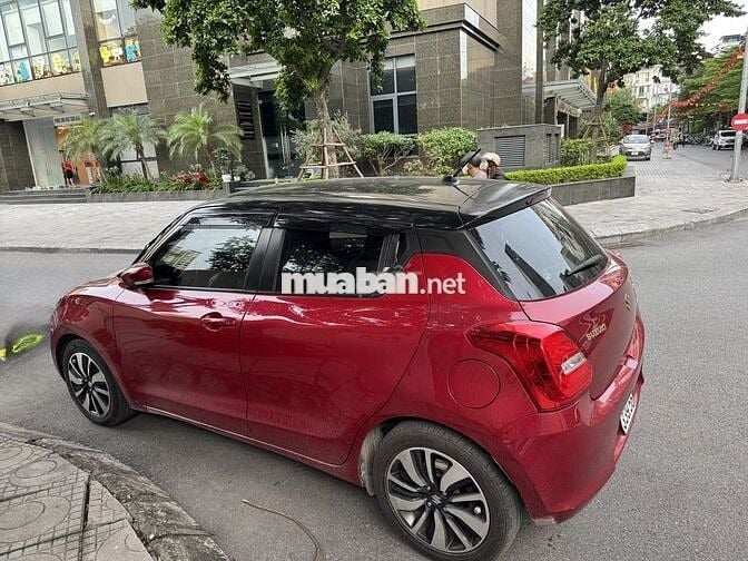 Suzuki Swift 2019 Đỏ 5 vạn