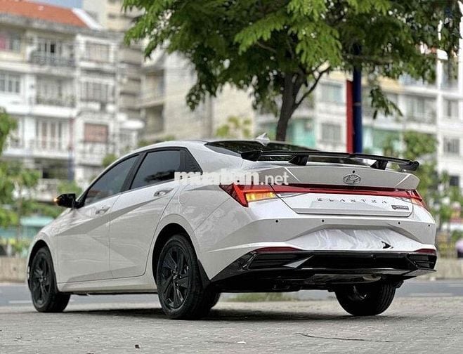 Hyundai Elantra 2024 1.6AT Đặc Biệt Trắng 3.000km