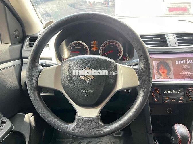 Suzuki Swift 2014 Đỏ 98.000km Ghế da