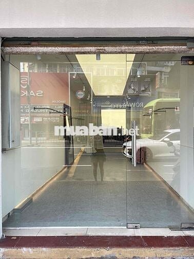 SANG NHƯỢNG SHOP THỜI TRANG MẶT TIỀN HOÀNG VĂN THỤ – PHÚ NHUẬN
