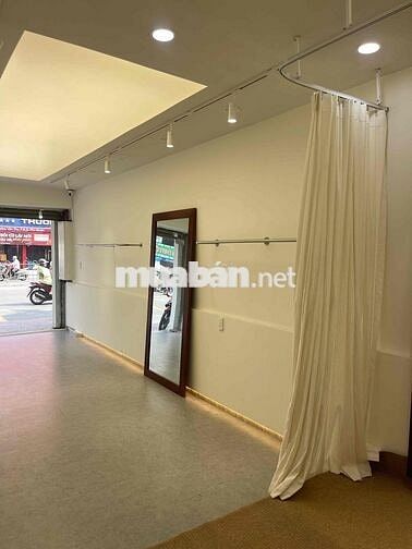 SANG NHƯỢNG SHOP THỜI TRANG MẶT TIỀN HOÀNG VĂN THỤ – PHÚ NHUẬN