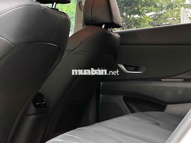Hyundai Elantra 2024 1.6AT Đặc Biệt Trắng 3.000km