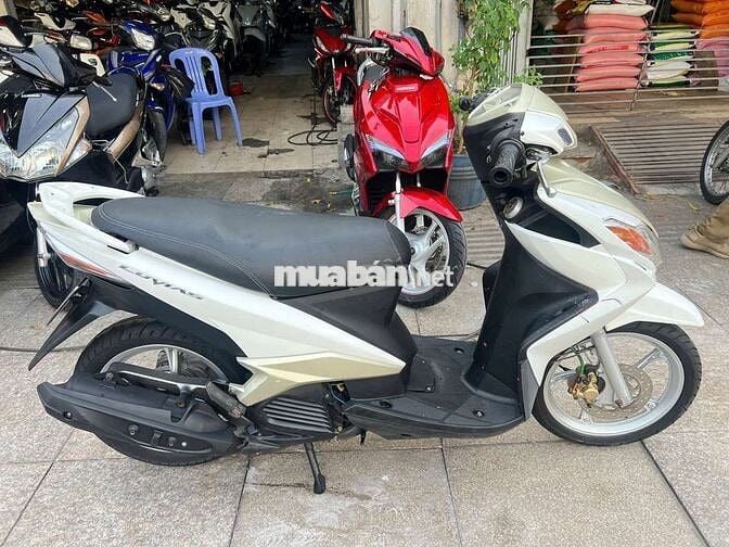 Yamaha Luvias 2013 Trắng