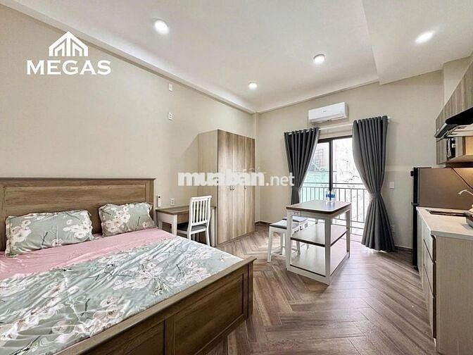 PHÒNG BANCOL FULL NỘI THẤT NỘI KHU VẠN PHÚC CITY